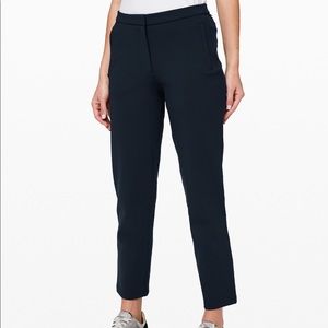 Lululemon On The Move Pant Navy Size 4